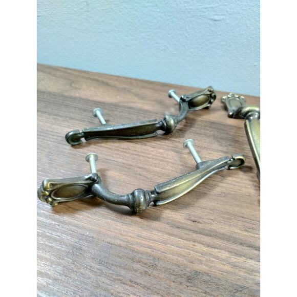 5 National Lock Thumb Handle Brass Handles Door Pulls Vintage Hardware - Picture 3 of 5